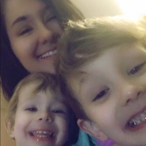 Meet your Posher, Lauren